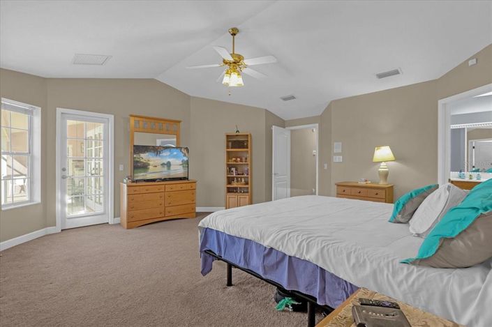 Image No.28-4 Bed Property for sale