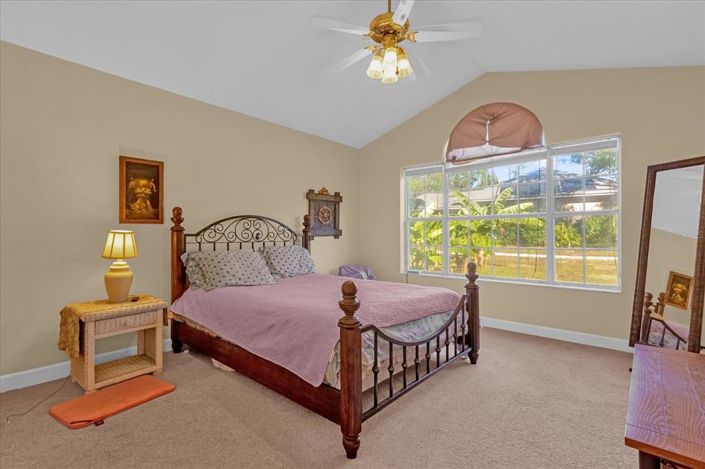 Image No.37-4 Bed Property for sale