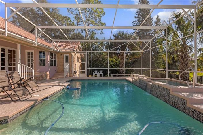 Image No.47-4 Bed Property for sale