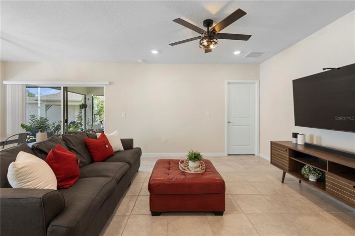 Image No.14-Propriété de 4 chambres à vendre à Kissimmee