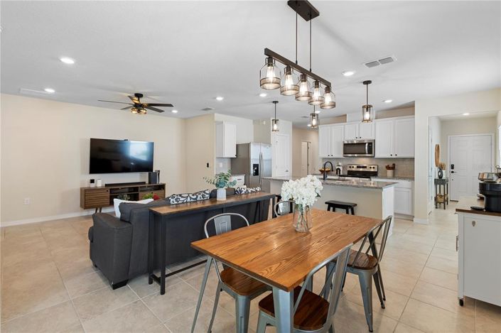 Image No.15-Propriété de 4 chambres à vendre à Kissimmee