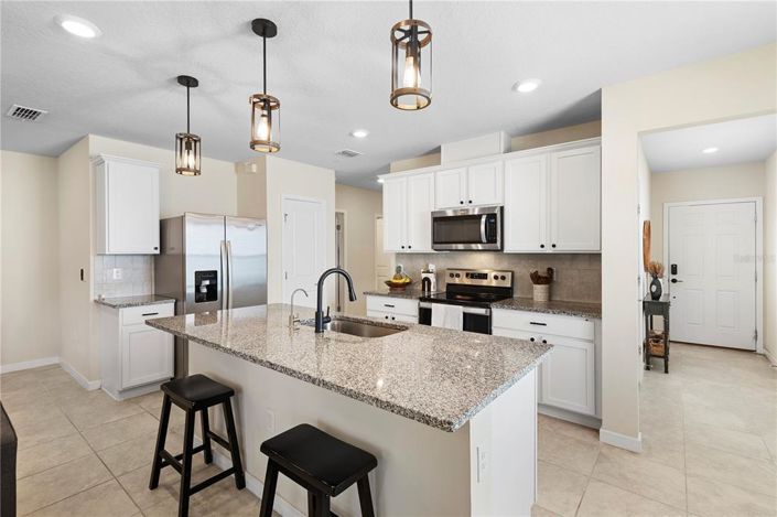 Image No.8-Propriété de 4 chambres à vendre à Kissimmee