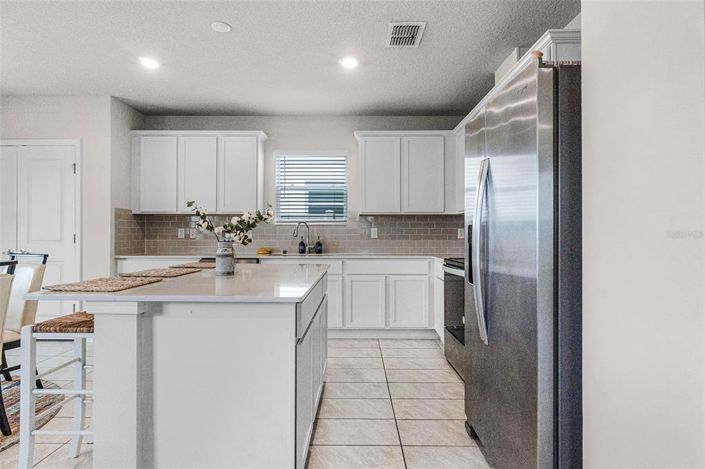 Image No.5-Propriété de 4 chambres à vendre à Kissimmee