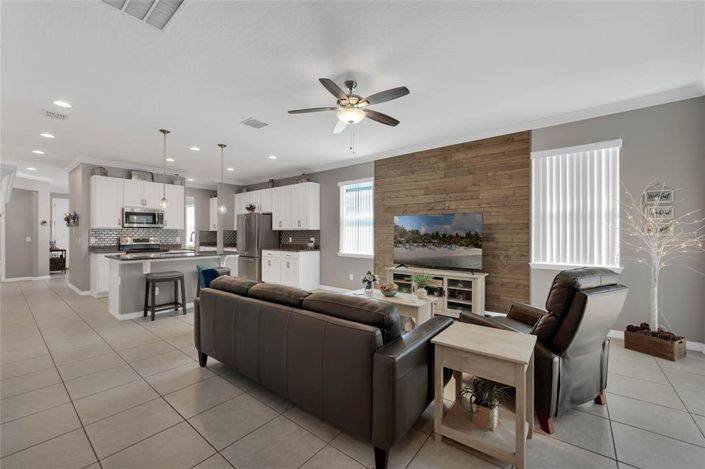 Image No.11-3 Bed Property for sale