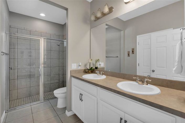 Image No.16-3 Bed Property for sale