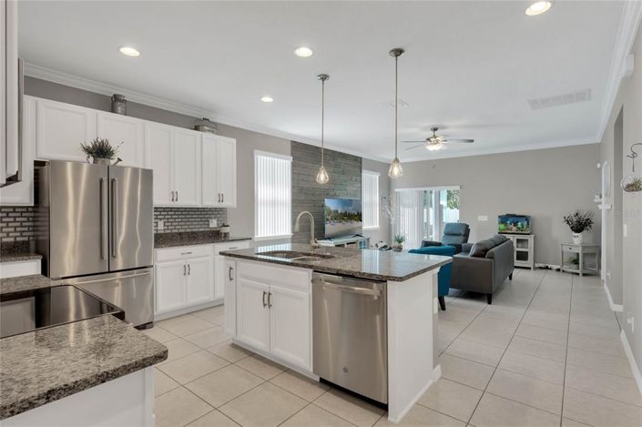 Image No.6-3 Bed Property for sale