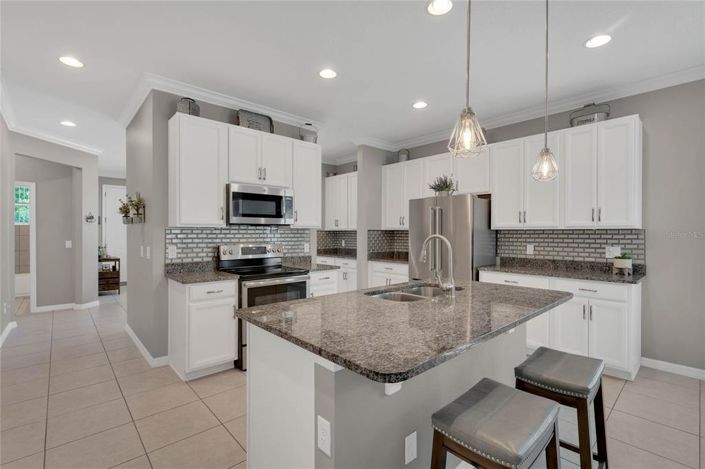 Image No.7-3 Bed Property for sale