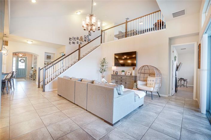 Image No.14-5 Bed Property for sale