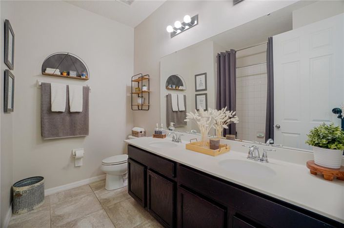 Image No.25-5 Bed Property for sale