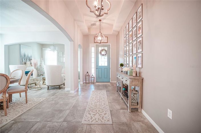 Image No.5-5 Bed Property for sale