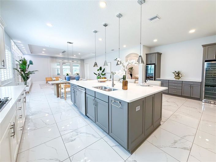 Image No.16-5 Bed Property for sale