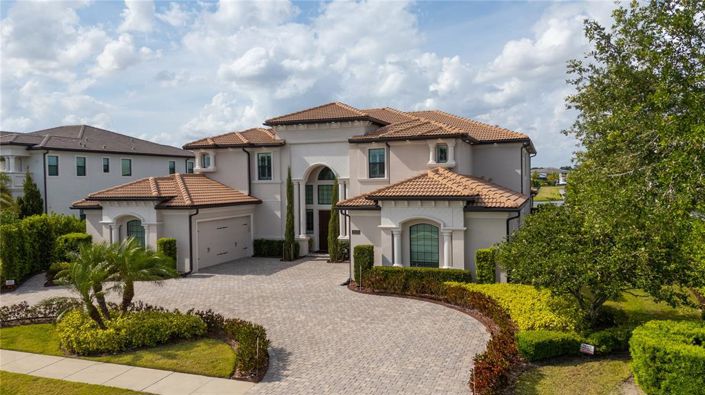 Image No.2-5 Bed Property for sale