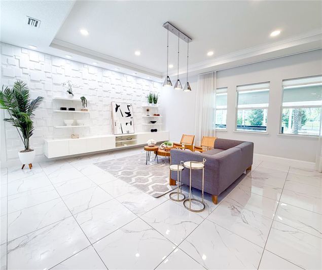 Image No.20-5 Bed Property for sale