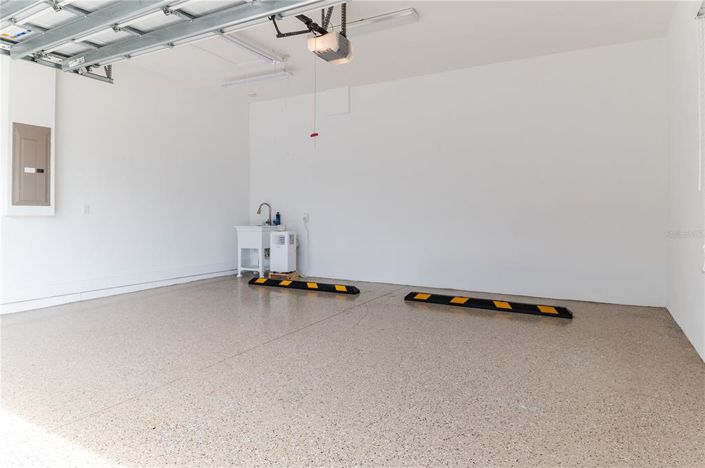 Image No.55-5 Bed Property for sale