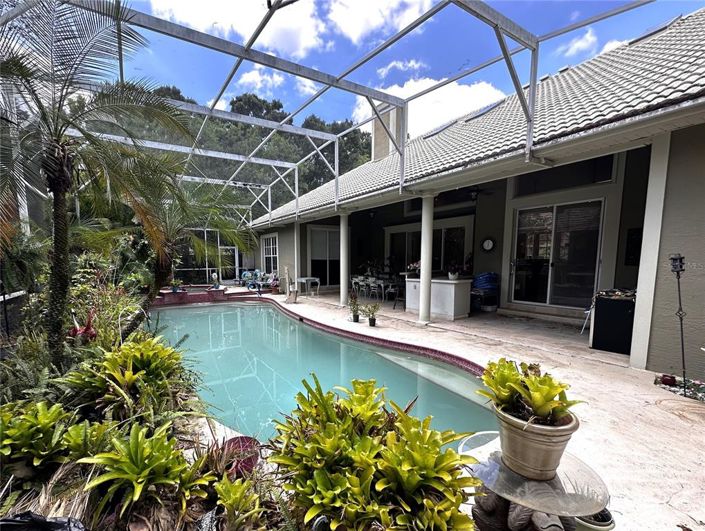 Image No.28-4 Bed Property for sale