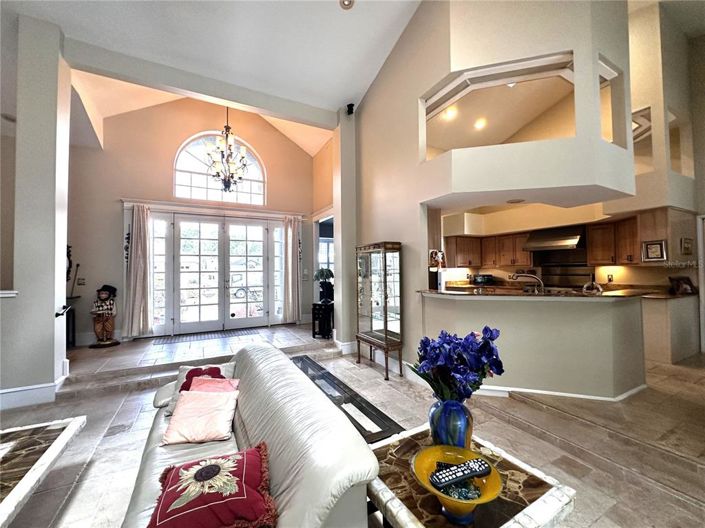 Image No.4-4 Bed Property for sale