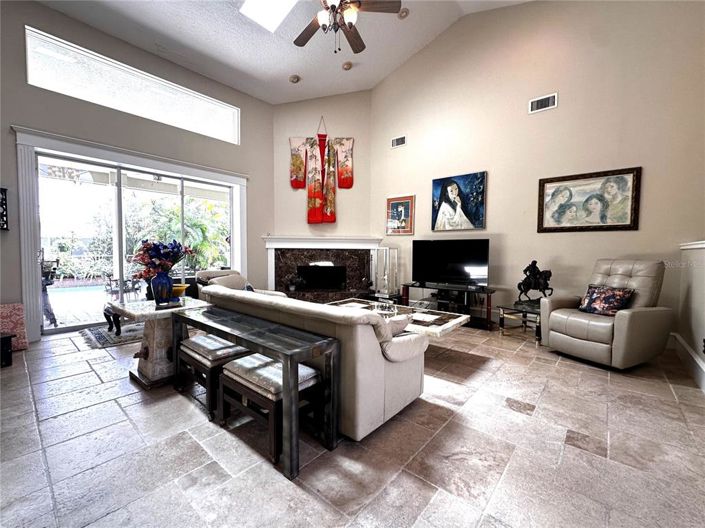 Image No.6-4 Bed Property for sale