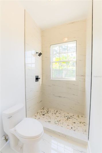 Image No.10-Propriété de 4 chambres à vendre à Windermere