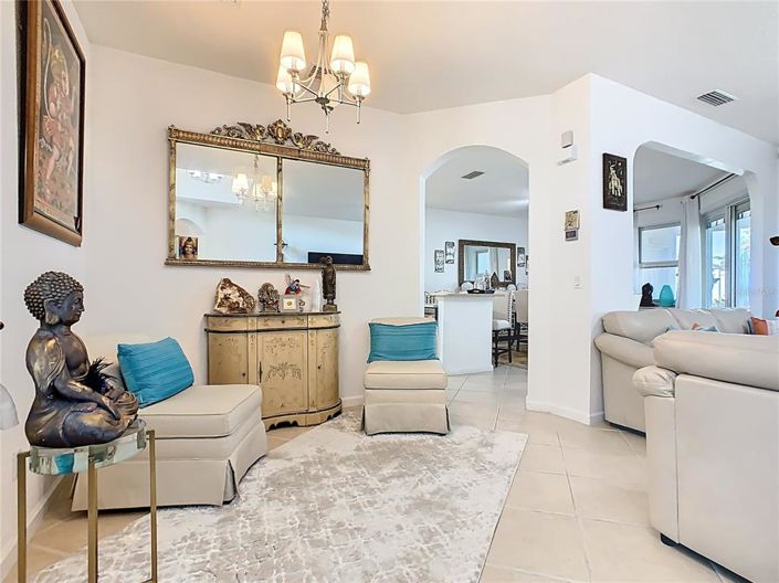 Image No.10-3 Bed Property for sale