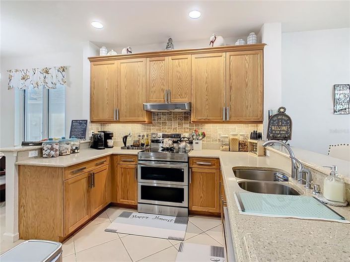 Image No.20-3 Bed Property for sale