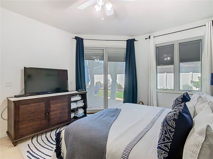 Image No.29-3 Bed Property for sale