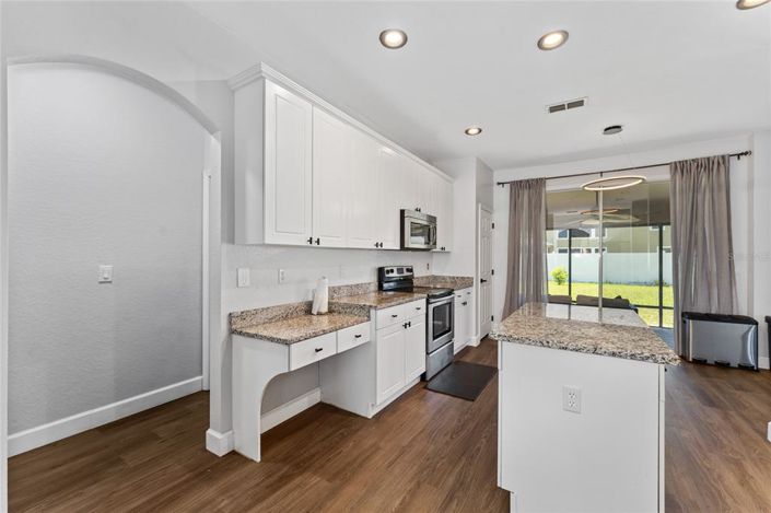 Image No.17-4 Bed Property for sale