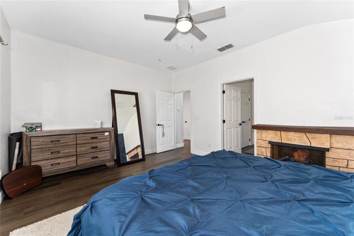 Image No.21-4 Bed Property for sale