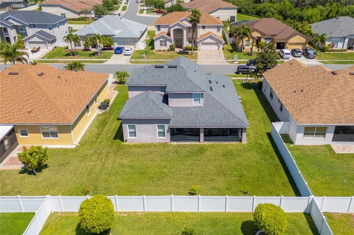 Image No.8-4 Bed Property for sale