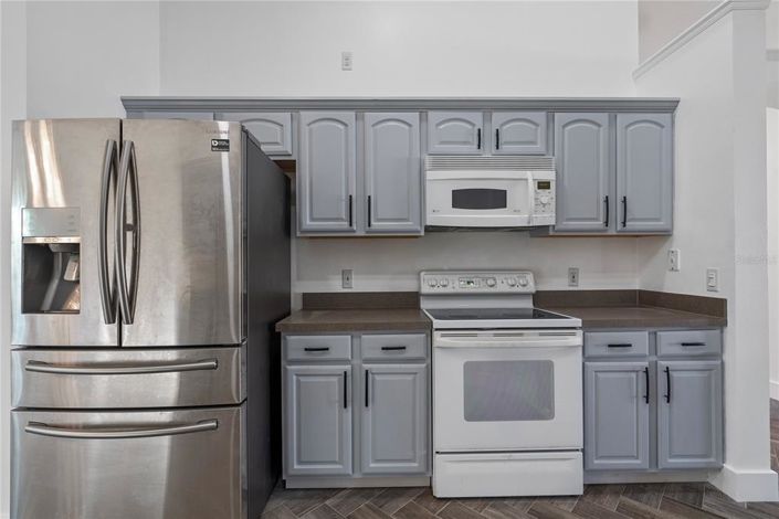 Image No.10-3 Bed Property for sale