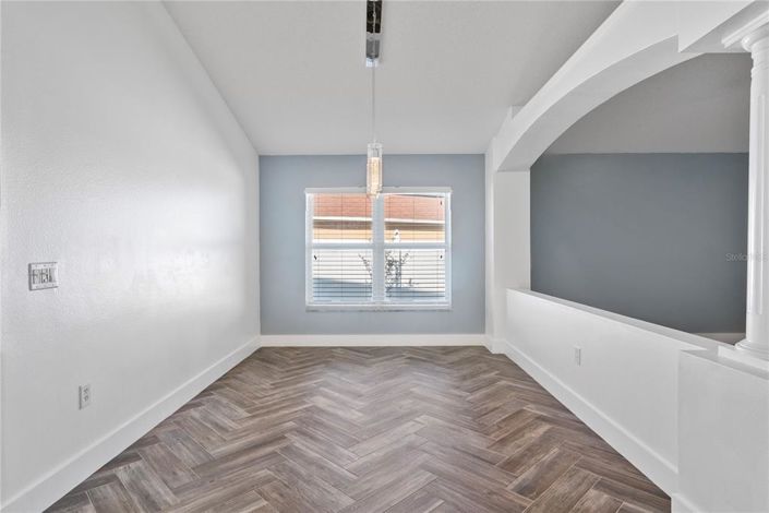 Image No.17-3 Bed Property for sale