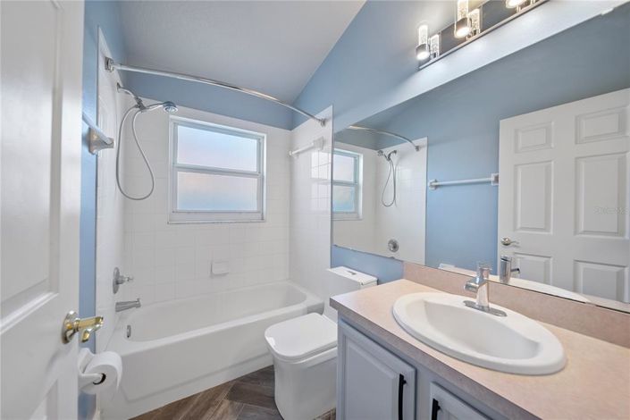 Image No.29-3 Bed Property for sale