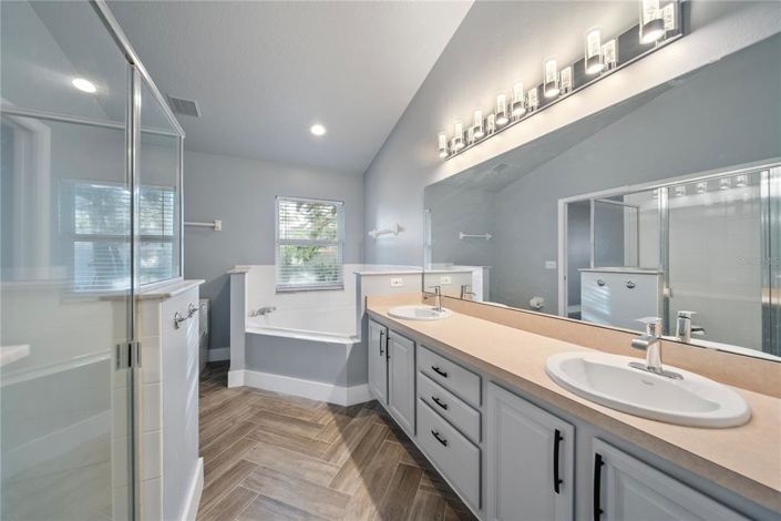 Image No.32-3 Bed Property for sale