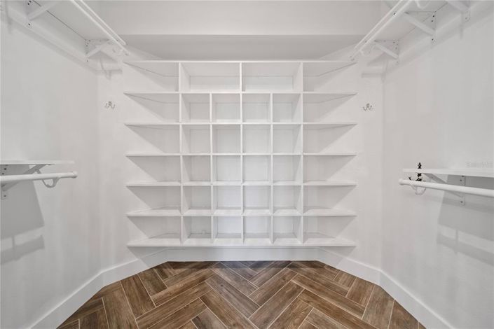 Image No.34-3 Bed Property for sale