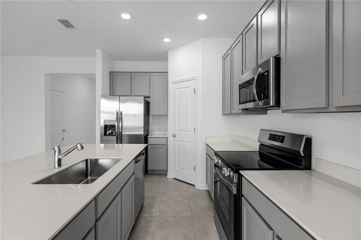 Image No.16-3 Bed Property for sale