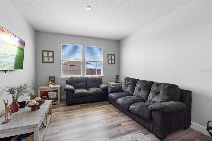 Image No.21-3 Bed Property for sale