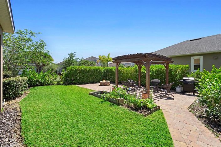 Image No.37-3 Bed Property for sale