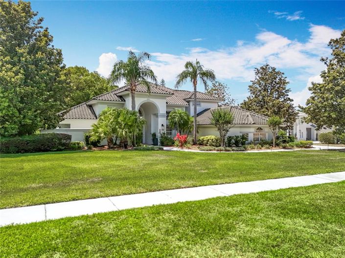 Image No.2-5 Bed Property for sale