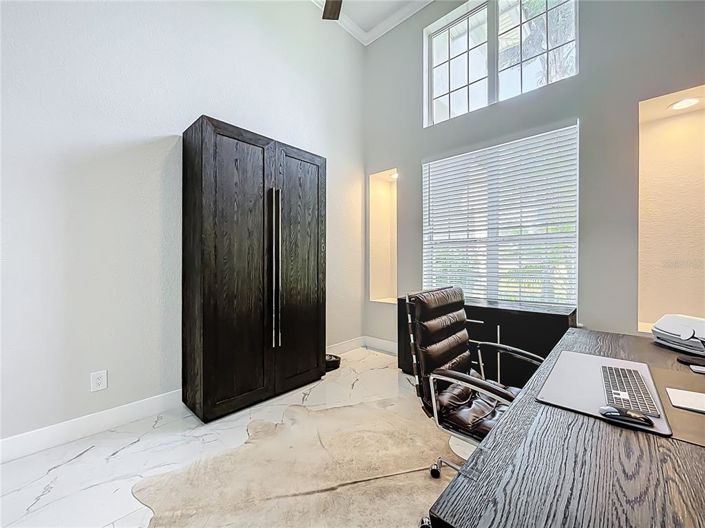 Image No.35-5 Bed Property for sale