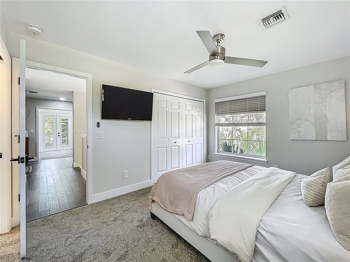 Image No.48-5 Bed Property for sale