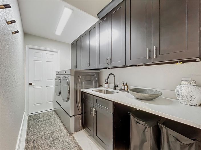 Image No.61-5 Bed Property for sale