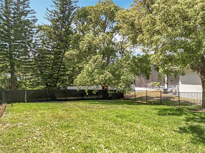 Image No.79-5 Bed Property for sale