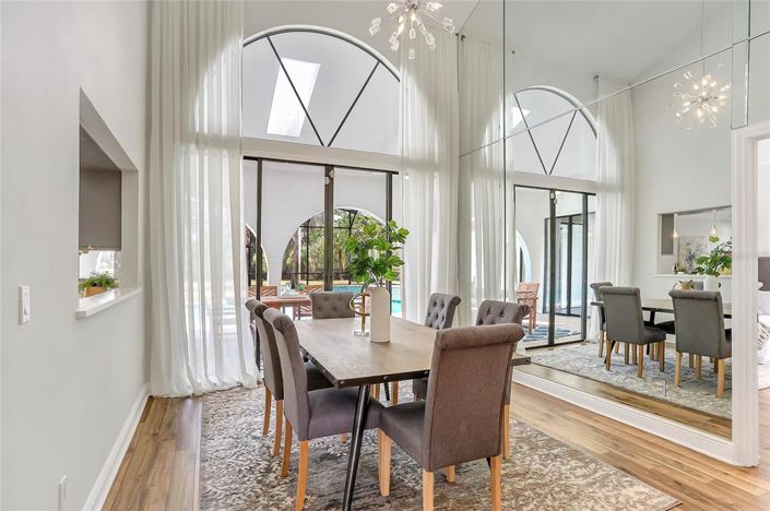 Image No.16-5 Bed Property for sale