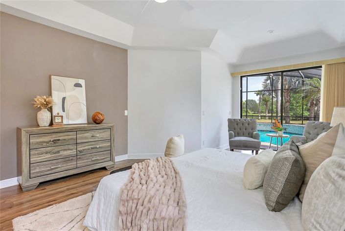 Image No.18-5 Bed Property for sale