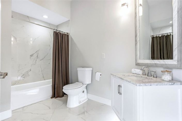 Image No.29-5 Bed Property for sale