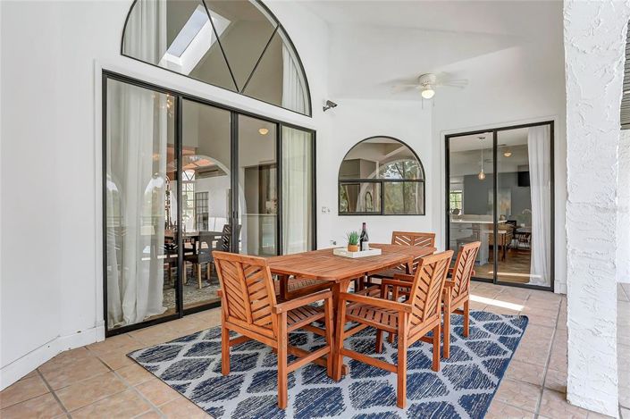 Image No.35-5 Bed Property for sale