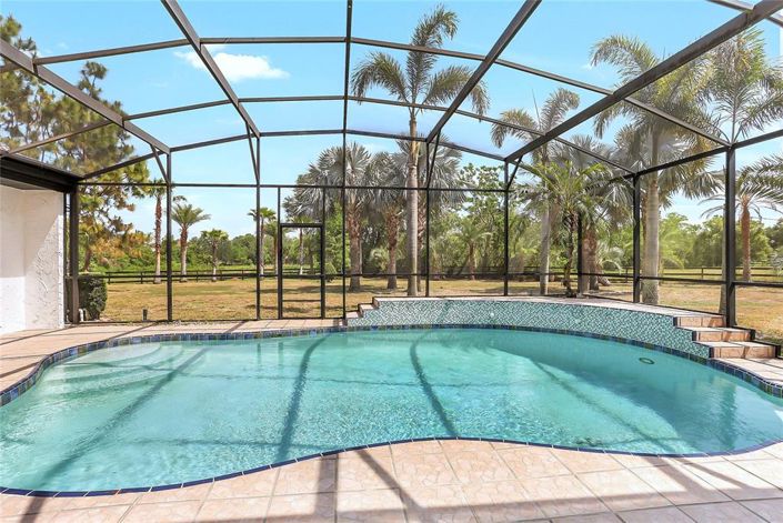 Image No.36-5 Bed Property for sale