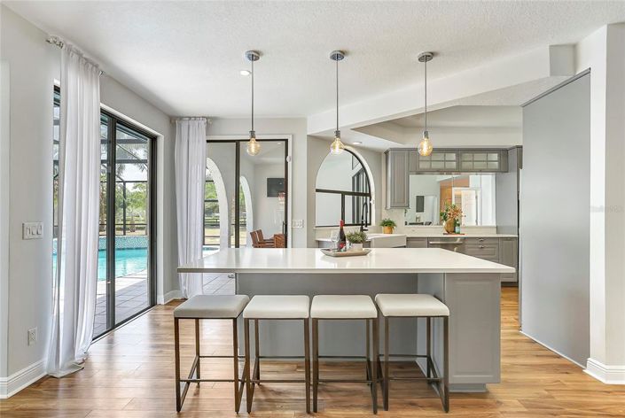 Image No.9-5 Bed Property for sale