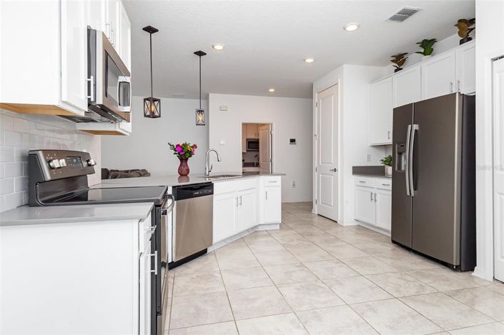 Image No.4-4 Bed Property for sale