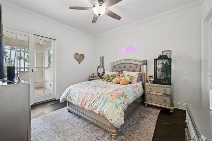 Image No.58-5 Bed Property for sale