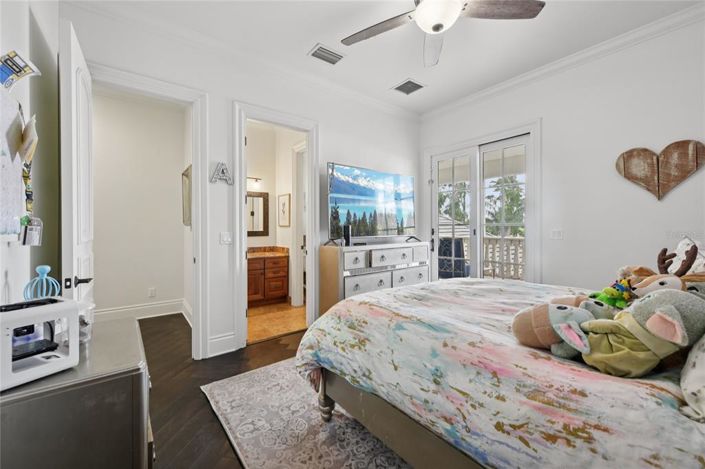 Image No.59-5 Bed Property for sale